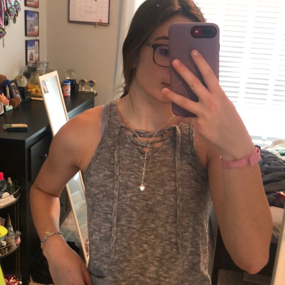 gray tank